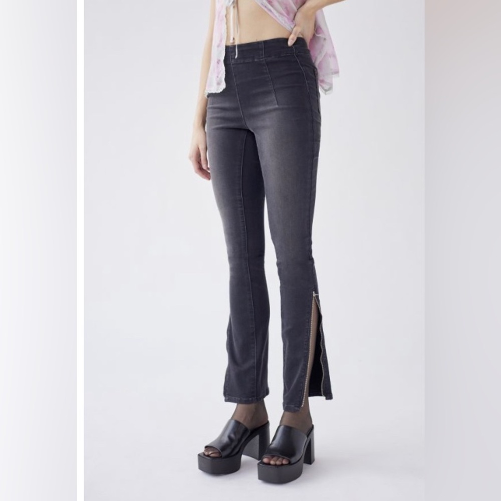 BDG High-Rise Split-Hem Jeans in Washed Black